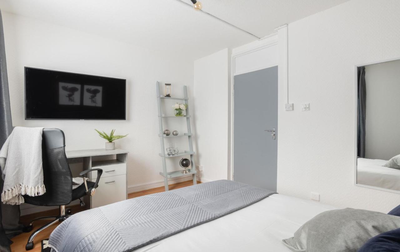 Spacious And Modern 4 Bed Apartment Next To Borough Station Лондон Екстериор снимка