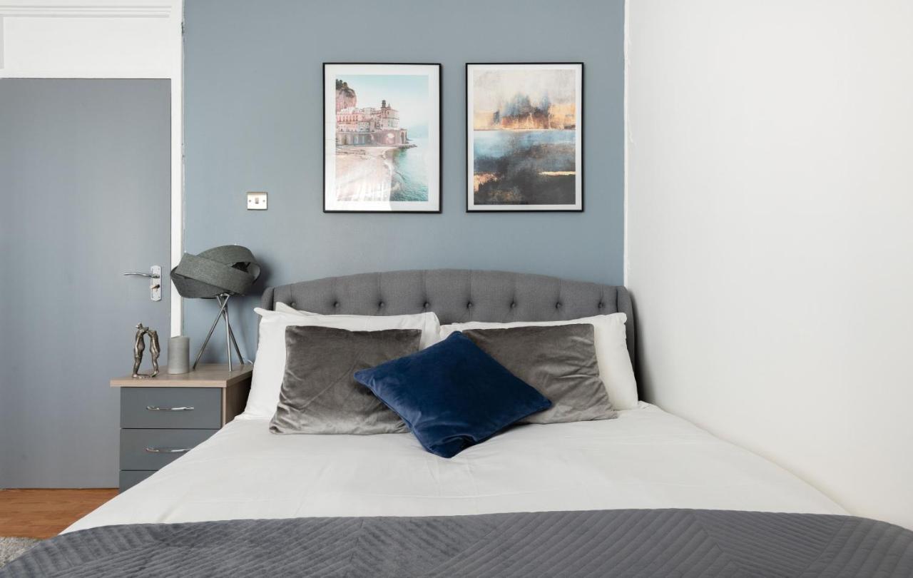 Spacious And Modern 4 Bed Apartment Next To Borough Station Лондон Екстериор снимка